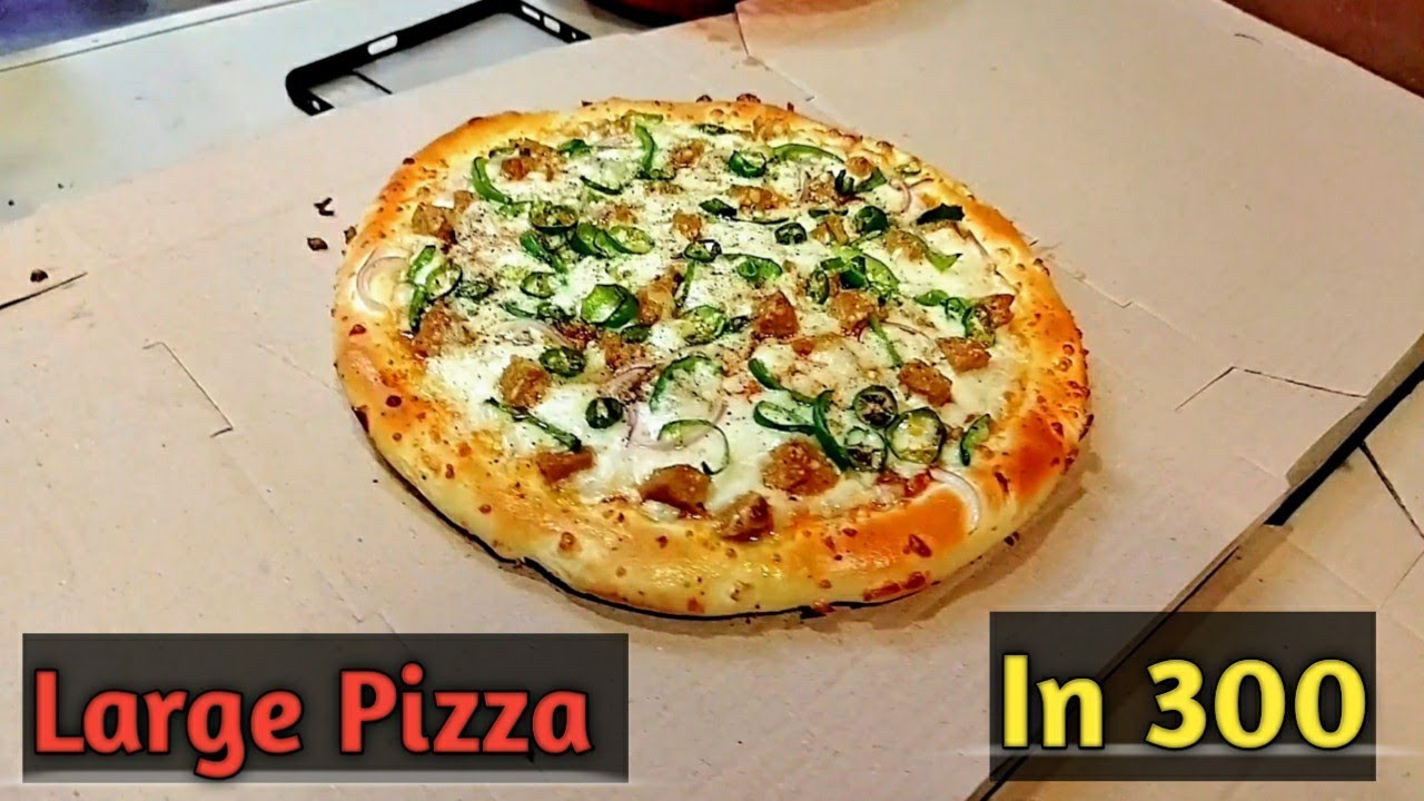 Large Pizza In 300 🍕 Qasimabad Hyderabad YASIR RAZA YouTube
