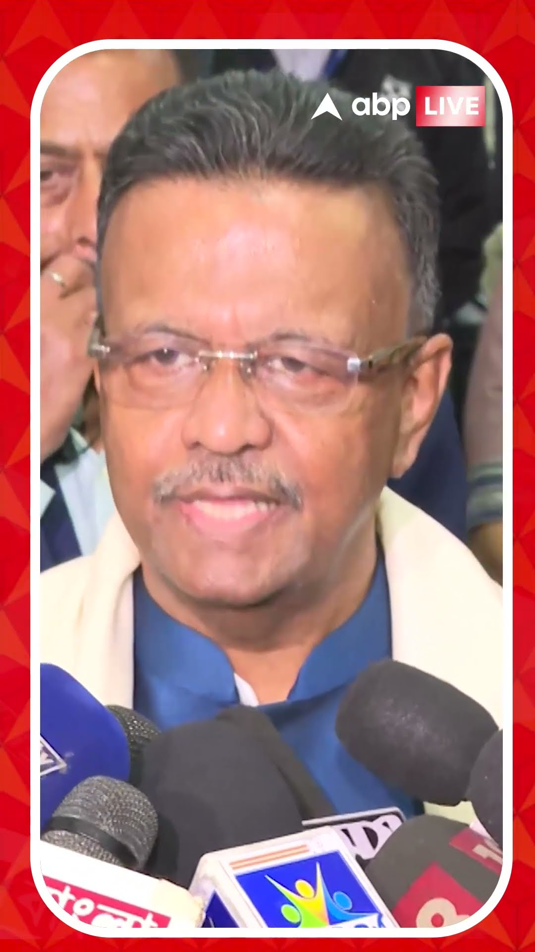এক্তিয়ারের বাইরে কথা বলা উচিত নয়। কারও দয়ায় ওই পদে বসেননি মুখ্যমন্ত্রী: ফিরহাদ
