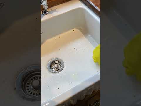 Sink clean #asmrsounds #satisfying #asmr #cleaningmotivation #cleaning #kitchen #clean