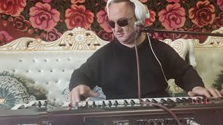 Uyghur classic song - Janimey (English Subtitles)