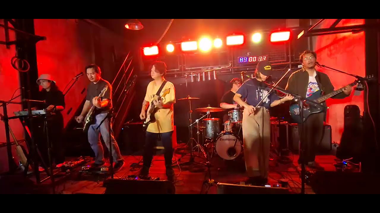 Spacedog Spacecat - "Beach, Etc." (2025 11 21, Spacedog Spacecat's "Blue" single launch)