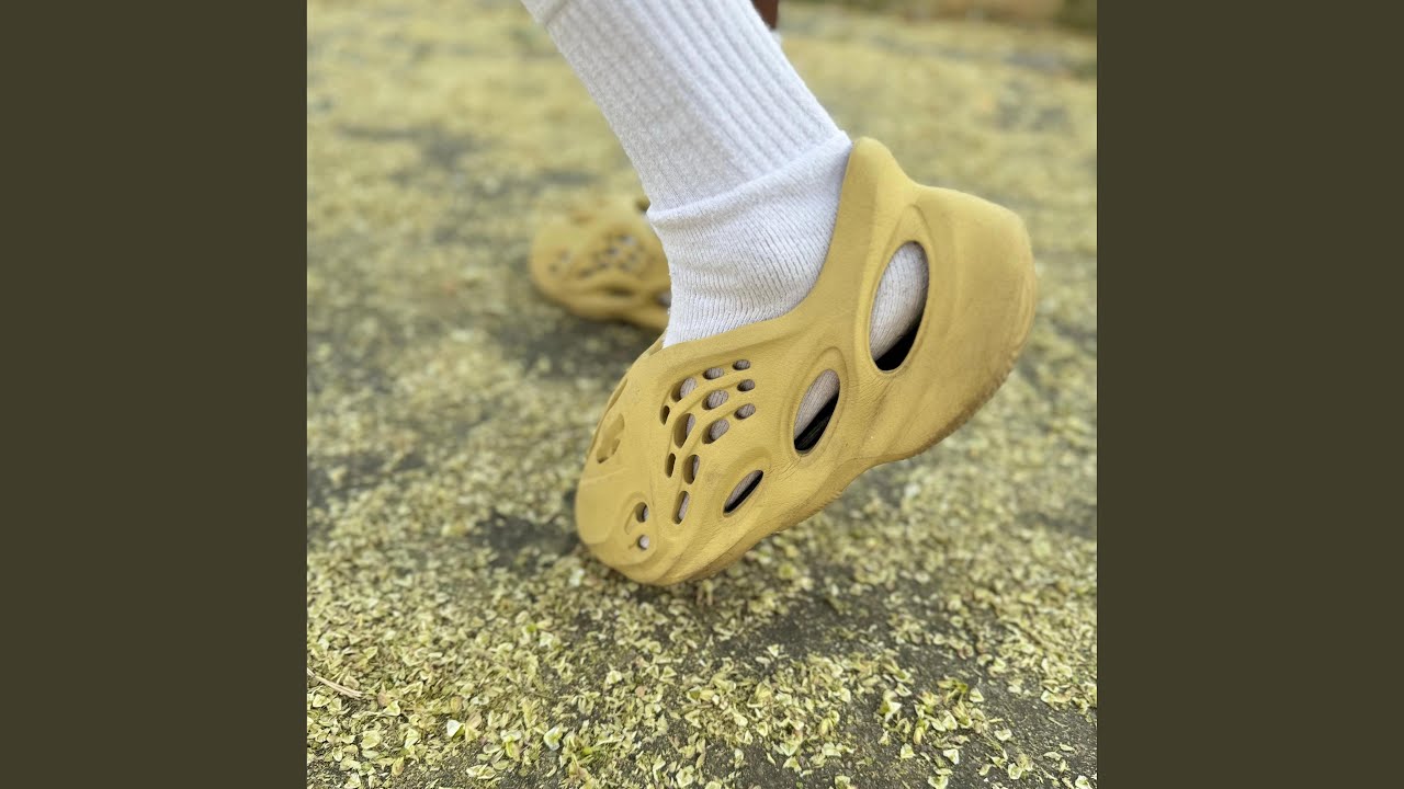 Watch crack on YouTube Watch crack on YouTube