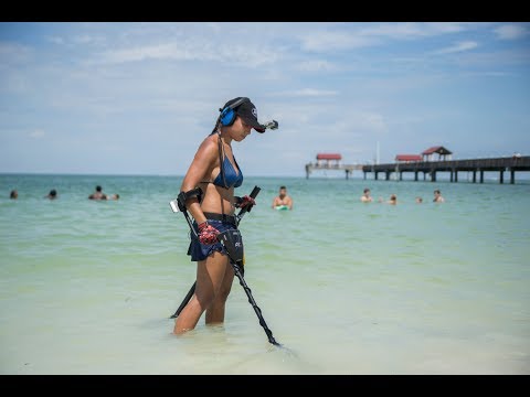 Metal Detecting Clearwater Beach W/Relic Recoverist