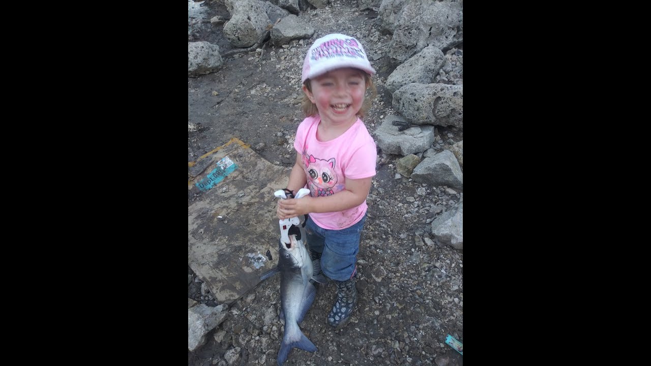 Catfishing LegendaryFishing Takeakidfishing Catfishing Belton Lake