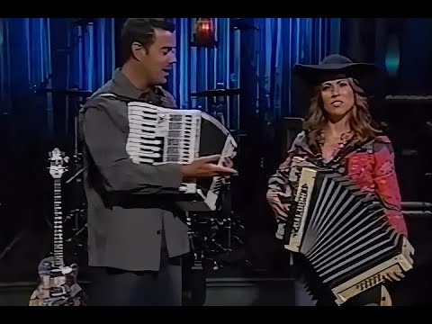 Stuff march 2002 Sheryl Crow Sheryl Crow - Tuesday Night Music