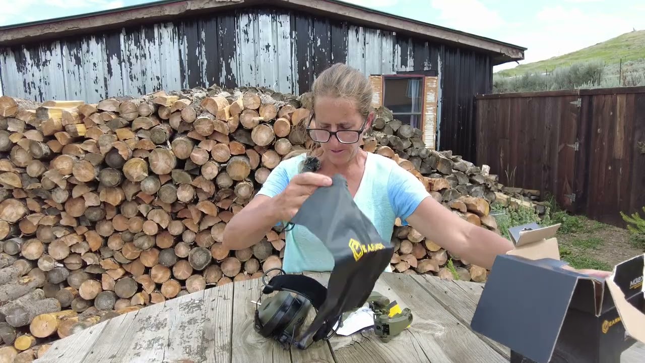 Earmor M32X Plus Electronic Hearing Protector – 22dB Noise Reduction, Accessories Included