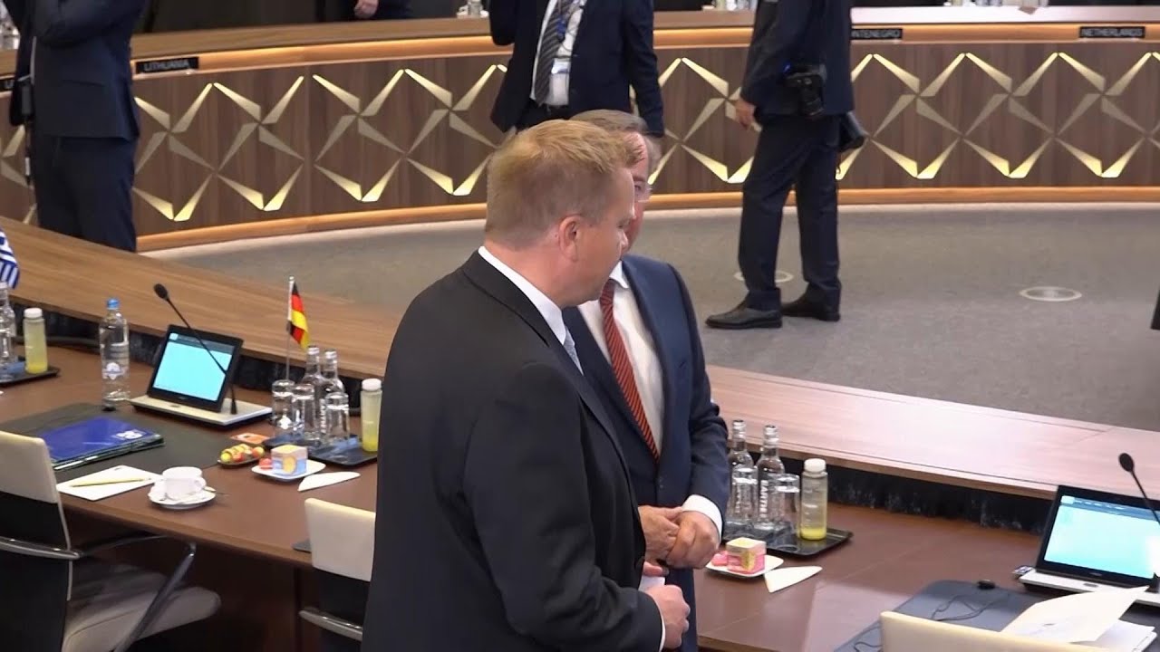 NATO defence ministers continue talks on Ukraine