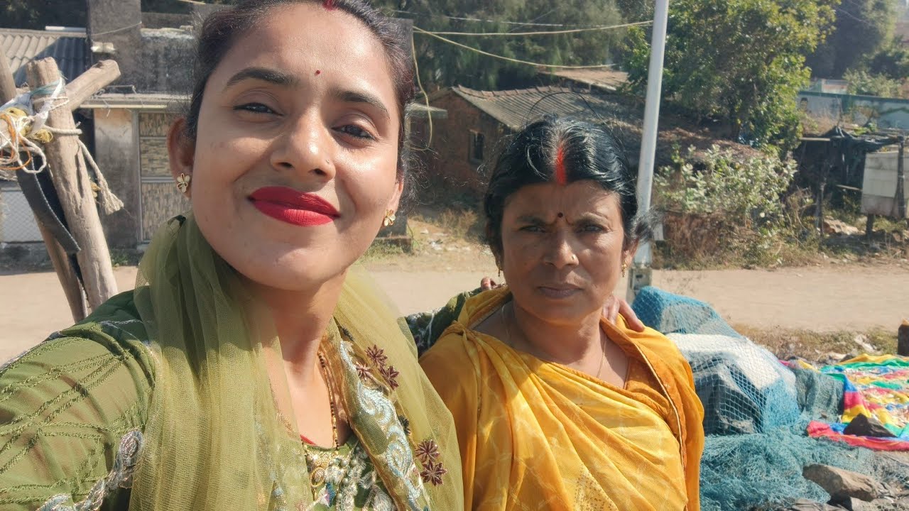 Mummy के साथ के साथ Beach 🏖️ पर Ghumane गए 😊 | Maahi Rajput Vlogs 