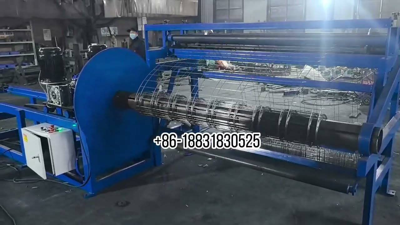 How to discharge full automatic welded wire mesh roll ?Automatic welding mesh roll making machine ?