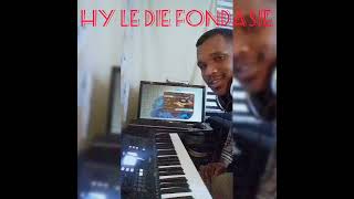 Hy le die fondasie