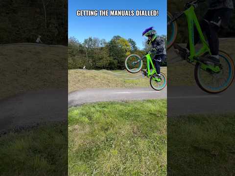 Getting the manuals dialled pump track style! #manual