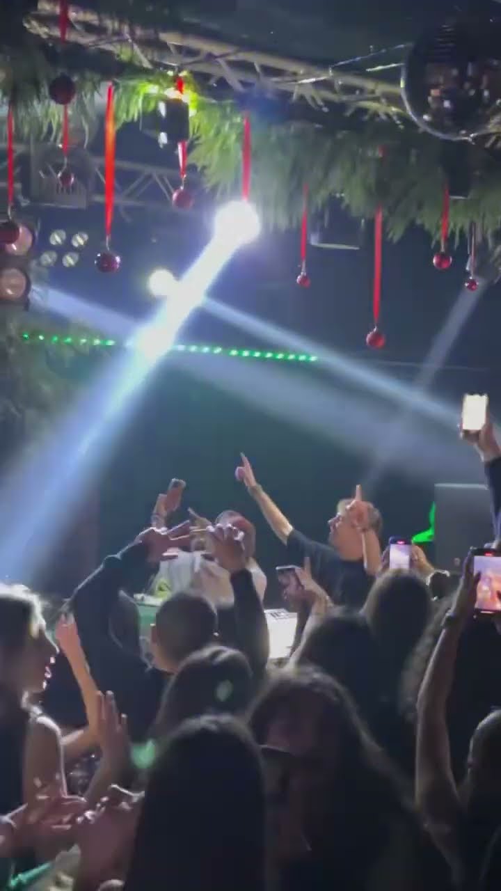 The Adventures of Stevie V - Dirty Cash (Money Talks) … What a party!