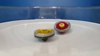 Fight☆172 - HELL CROWN vs HELL KERBECS - Beyblade Metal Ultimate Battle!