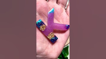 DIY Epoxy Resin Keychain |Resin Keychain Ideas #resinart #resintutorials #shortvideo #foryou