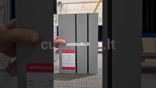 Precision 90° V-groove CNC milling of 3 mm unbreakable aluminium composite panels (ACP). Precision 90° V-groove CNC milling of 3 mm unbreakable aluminium composite panels (ACP).