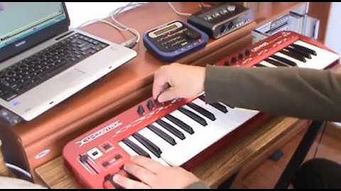 Behringer U-Control UMX490 M-Audio MobilePre mkII FrontierTranzport Superteclados.com