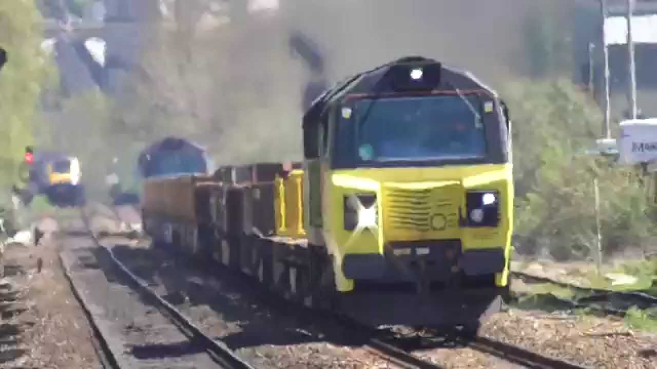 Colas Rail 70807 & 70809 with big engineers train at OldField Park ...