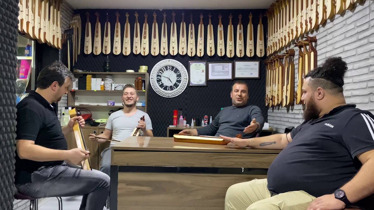 Özgür Selçuk & Tahsin Terzi & Anıl Yılmaz& Serhat Şahin  Kız anasına dedi & Oturdum yol üstüne