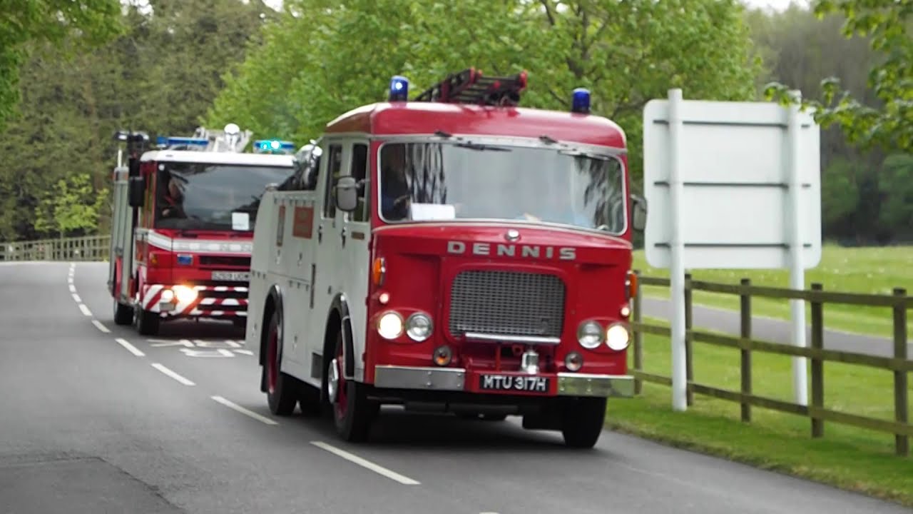 The Piam Brown Fire Engine adventures 2018 - Dennis, Bedford Volvo and Land Rovers at Paulton's park