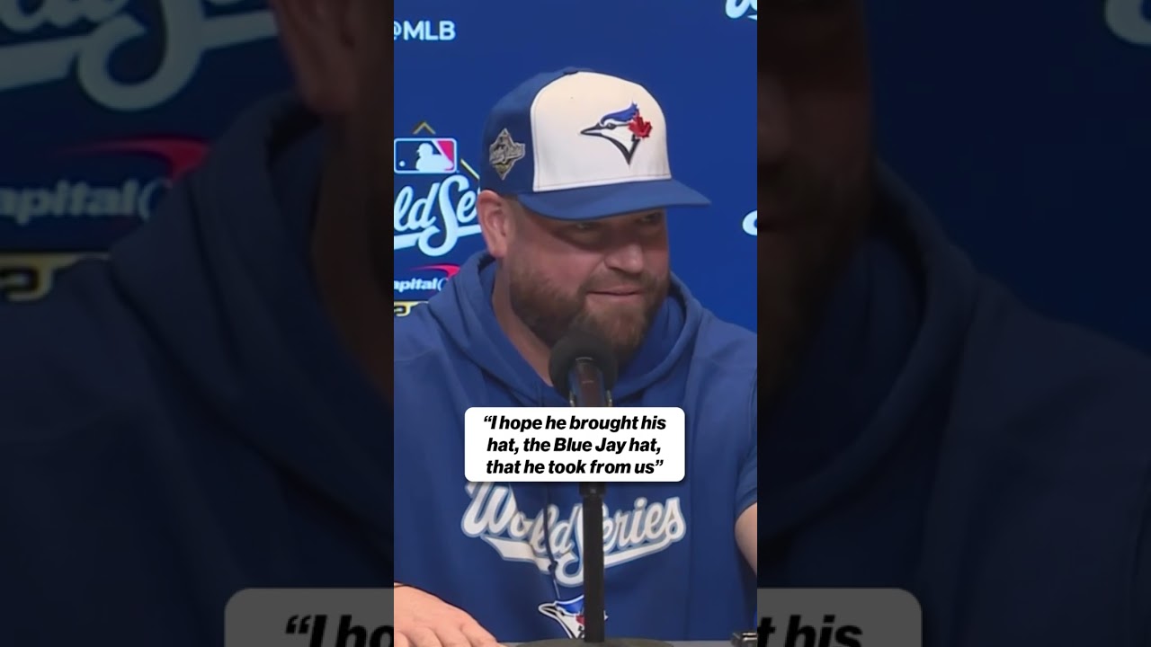 John Schneider jokes he wants Ohtani to return the Jays hat and jacket from their FA meeting 😂