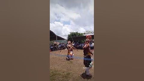 Pentas Budaya " Caci dance" SMK Stella Maris Labuan Bajo