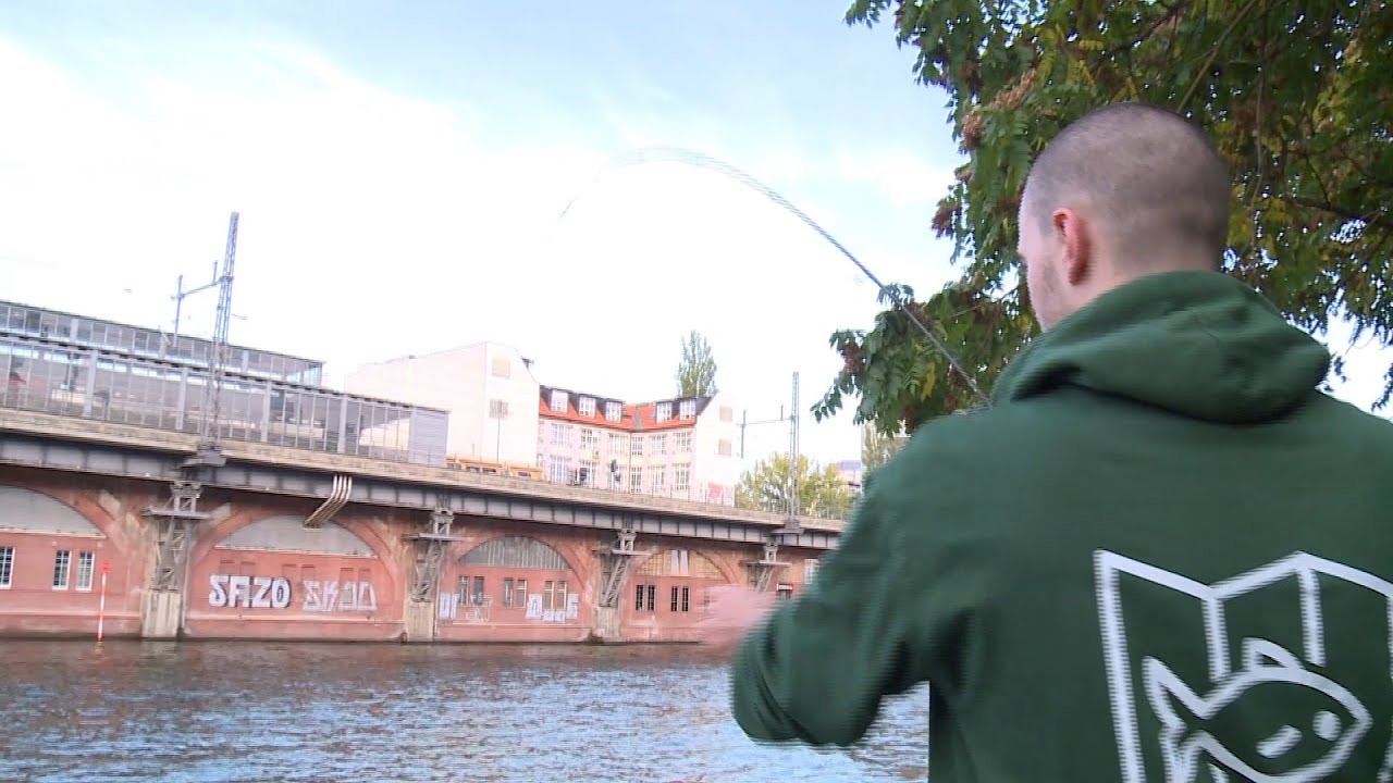 'Streetfishing' craze hits Berlin | AFP