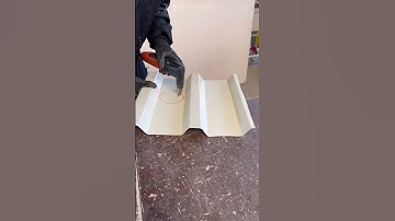 When screwdriver and nibbler build the perfect match on trapezoidal sheet metal