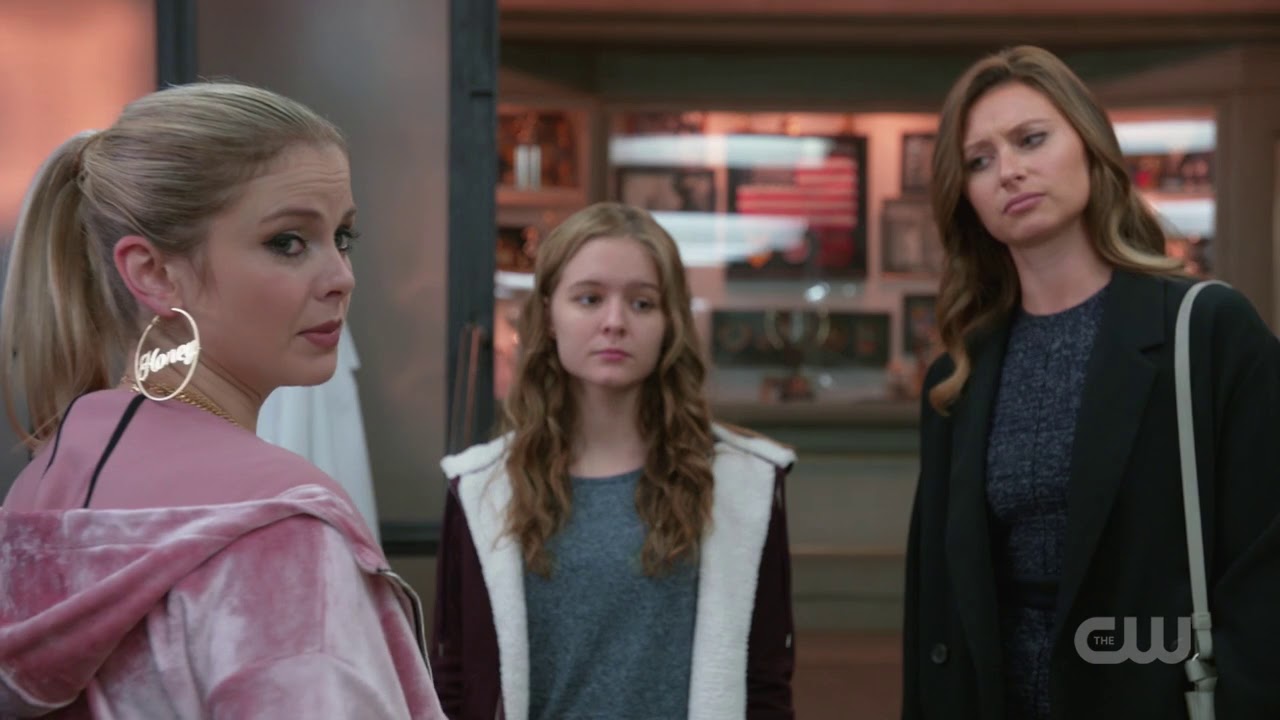 iZombie (2018) | 4.09 - Liv's Rapping Before Being Interrupted (Clip)