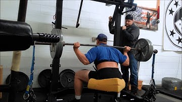 Dynamic effort squats with light bands and 120# of chain