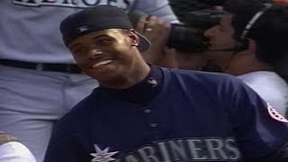 1993 HRD: Griffey crushes home run off warehouse screenshot 3