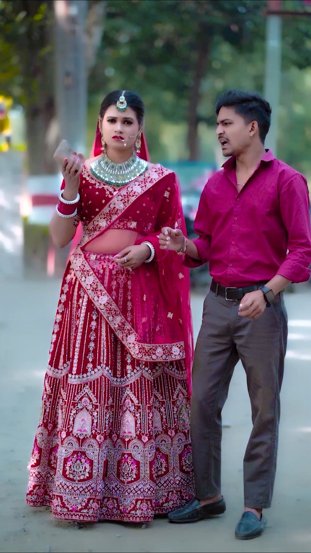 Babu ji mene es chhaiya se bhaga ke sadi ke lia