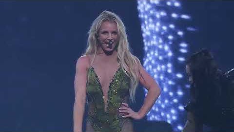 Britney Spears - Womanizer (Live from Apple Music Festival, London, 2016)