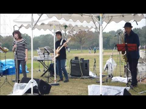 Fly me to the moon by "Jazzy Beans" 2013.11.04