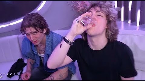 Vinnie Hacker at Karaoke bar on Chase Keith IRL stream in Tokyo 18 May 2025