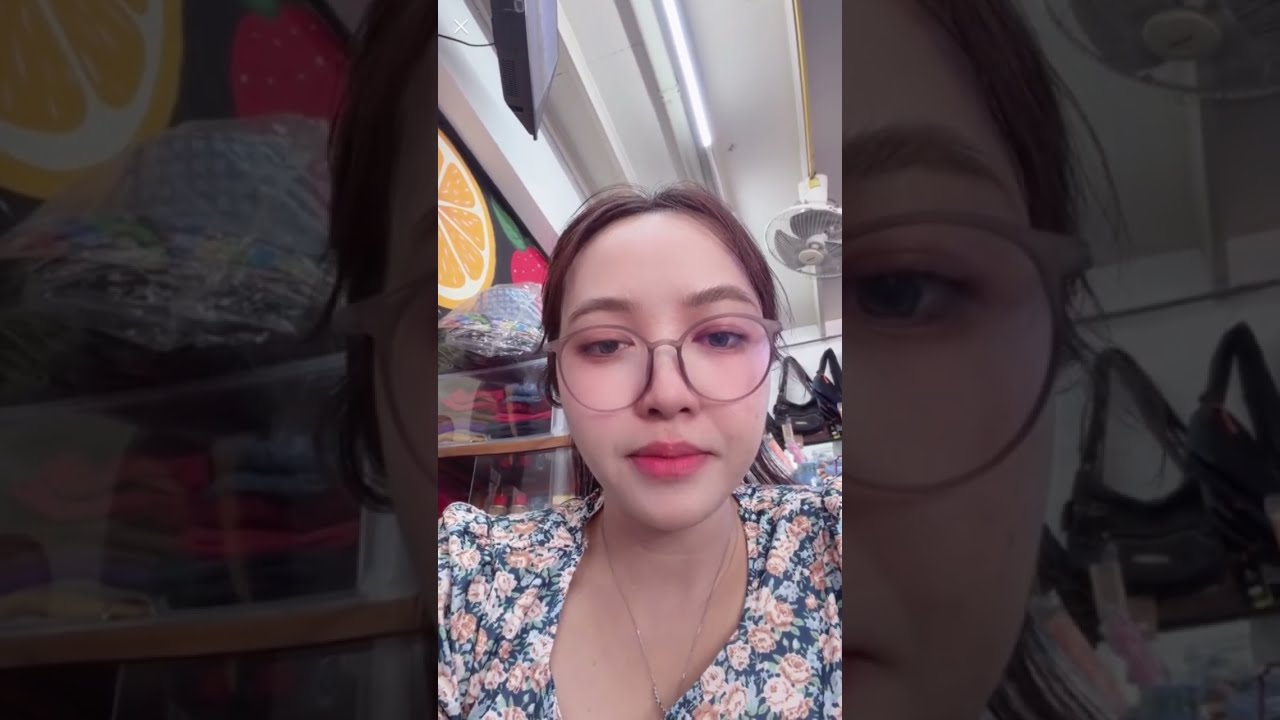 cute#periscope live broadcast vlogs pretty girl beautifulgirl# viralvideo #broadcast #livebroadcast