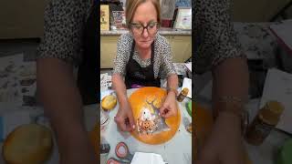 Get in the spooky spirit 🎃🖤 – DIY Stencil & Transfer Craft Tutorial News