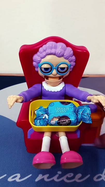 GRANNY CAN YOU GIVE ME YOUR CHOCO BLUE CREAM#ASMR#asmrvideo #maddog #shortvideo