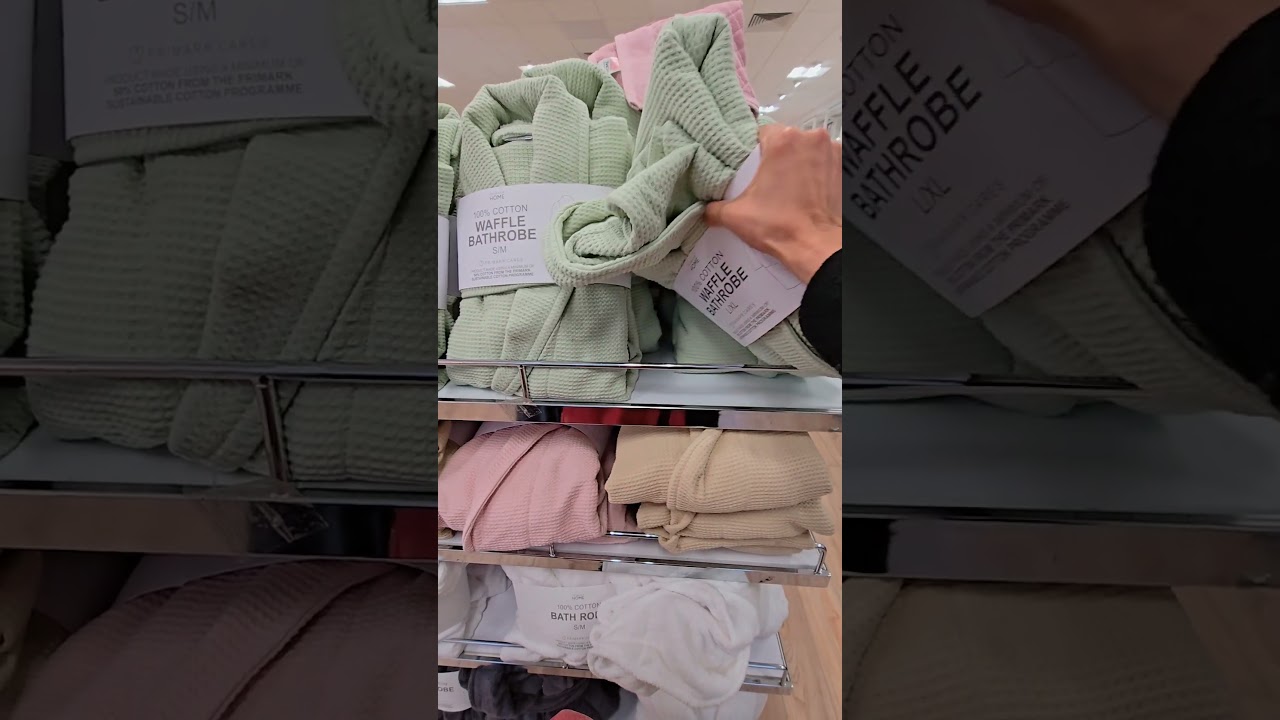 Shopping for bathrobe 
