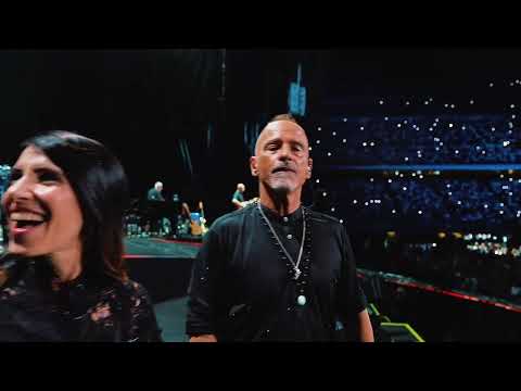 Video Eros Ramazzotti conquista San Siro con due ore di show. Max Pezzali, Giorgia ed Elisa ospiti