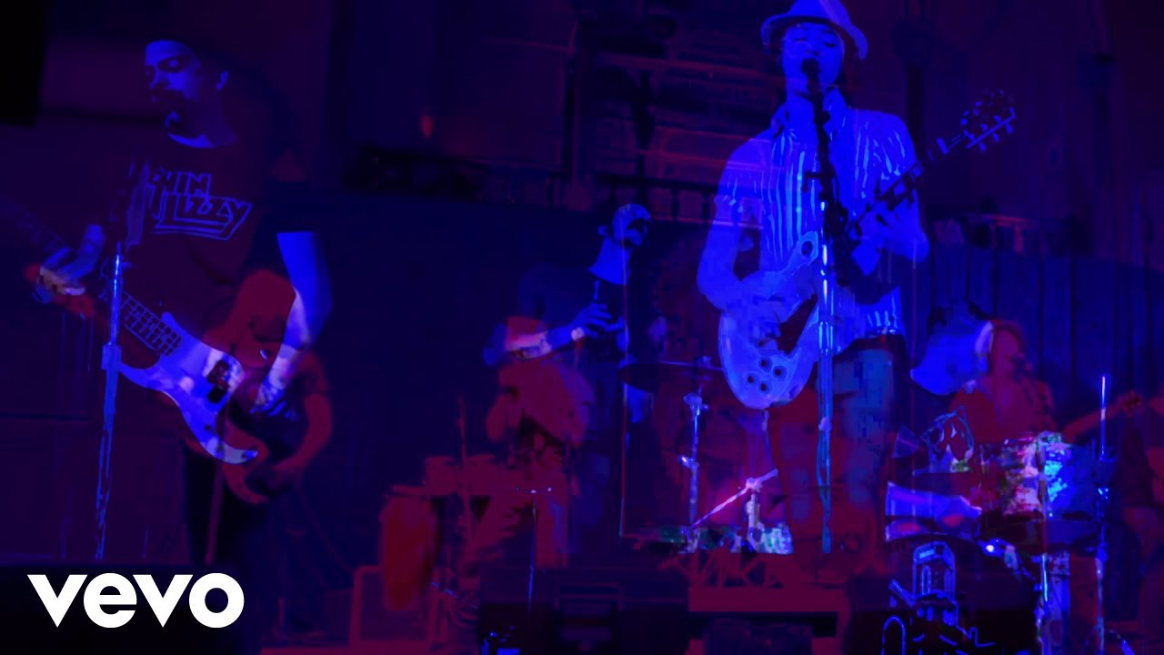 Jims - Kinda Blue (Official Music Video)