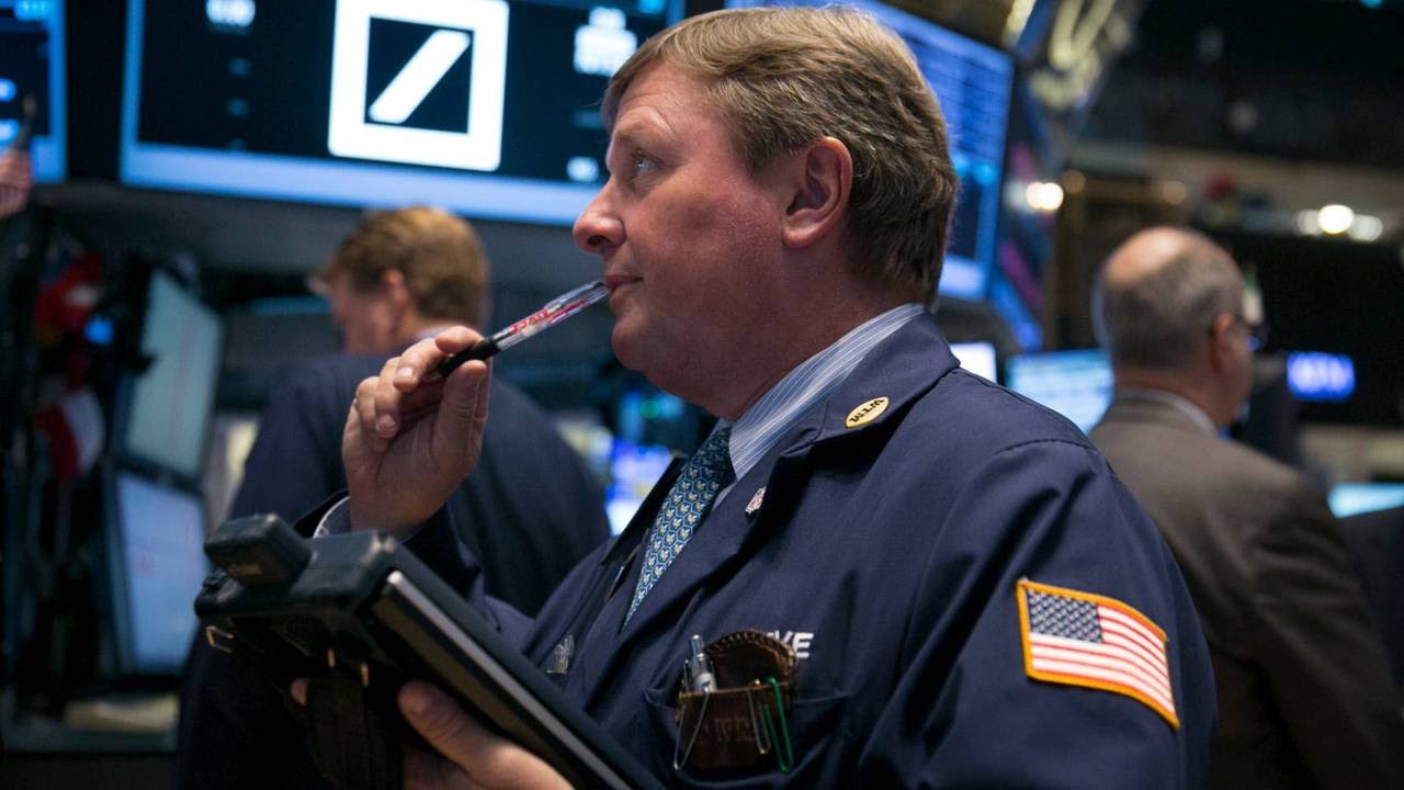 Jim Cramer Says Investors Shouldn’t Rush to Buy Stocks
