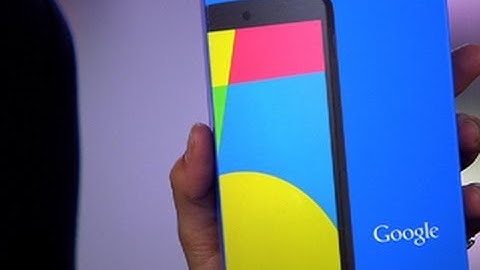 Unboxing the Google Nexus 5