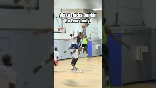 Waka Flocka Posterizing Randoms!