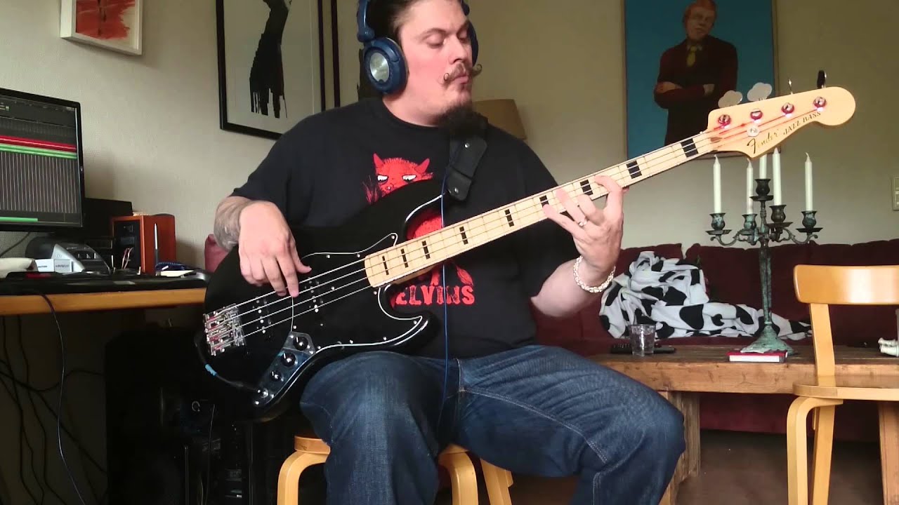 U2 New Year's Day (Bass cover) YouTube