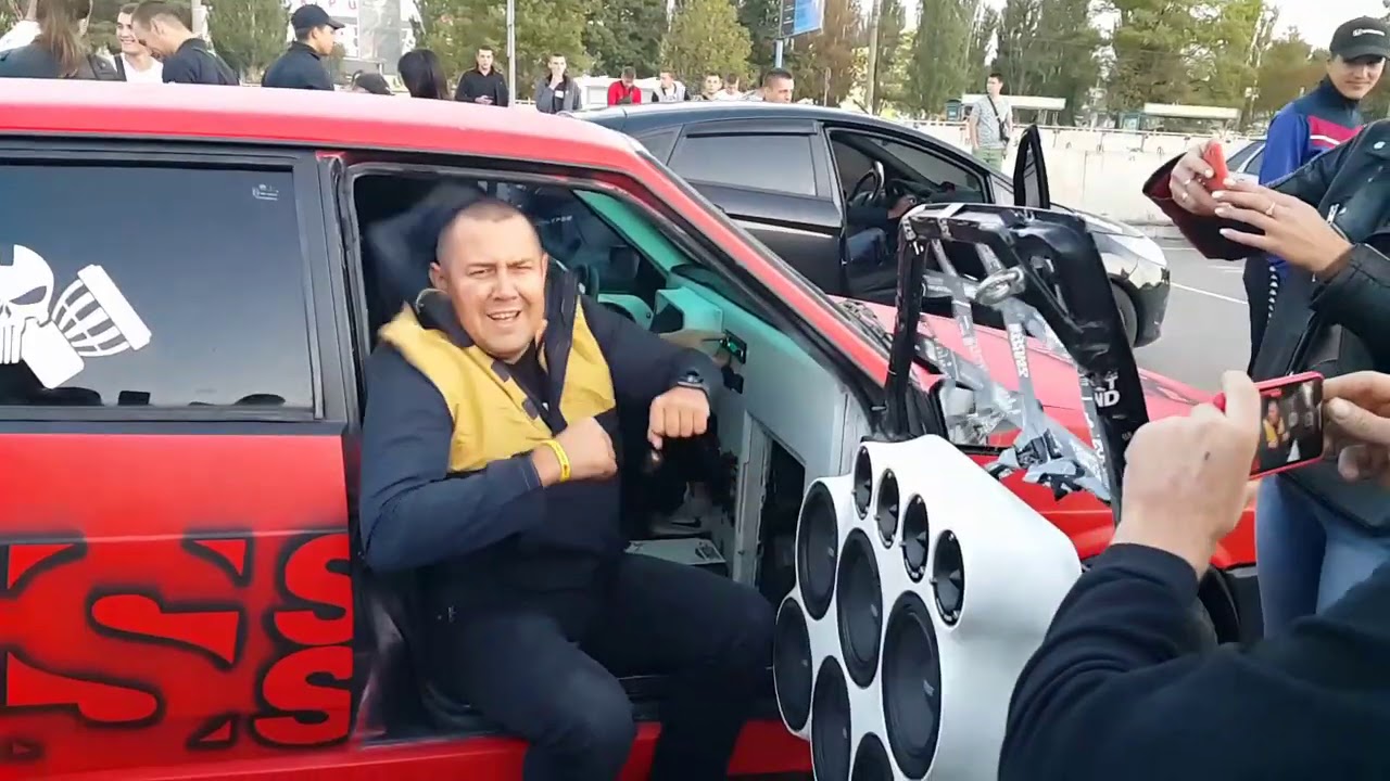 Самая громкая машина автозвук Самая громкая машина автозвук