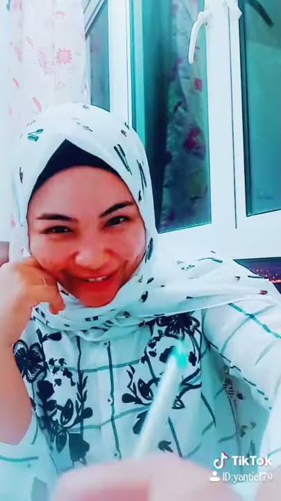 Nursajat dialog terpusing-pusing