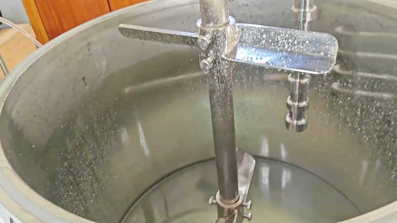 ultrasonic homogenizer mixing tank with CIP and cylinders