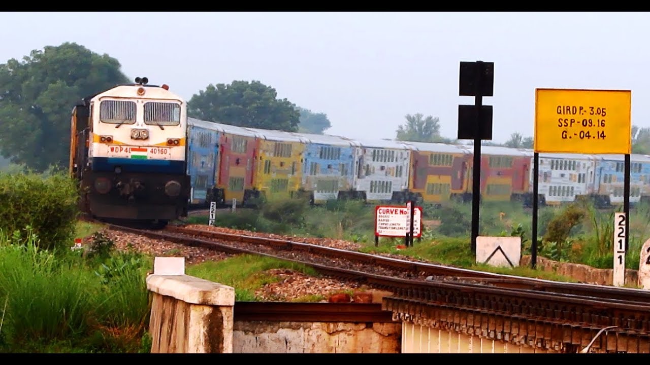 12985 Jaipur-DEE Double Decker Express curving at Full Speed!!! - YouTube