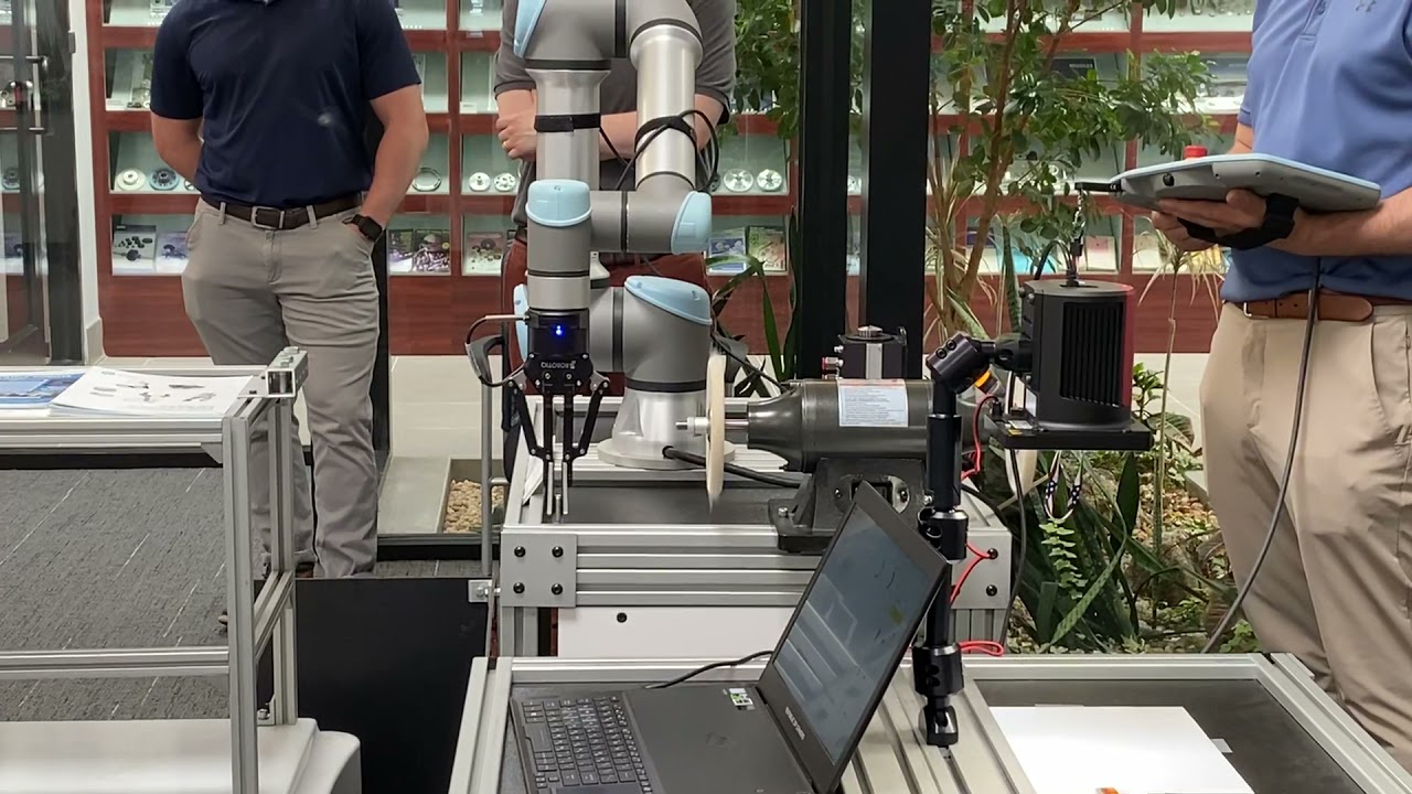 On Robot Optoforce Sensor