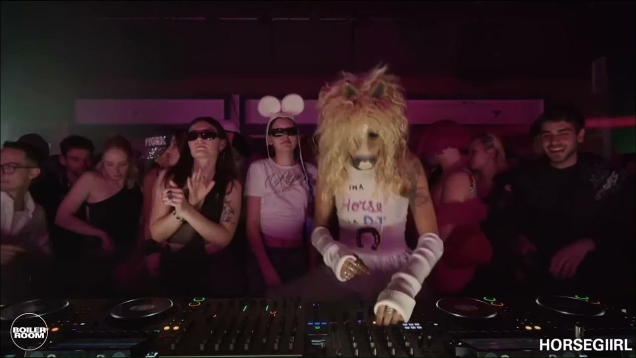 Horsegiirl. Horsegiirl. Horsegiirl. Horsegiirl. Horsegiirl.